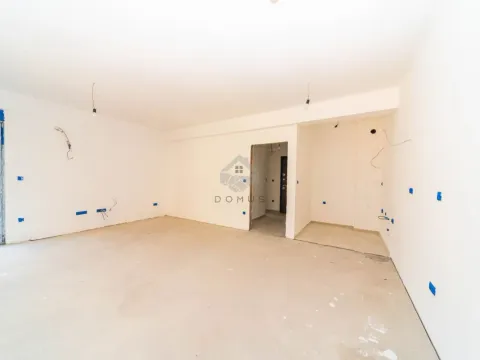 Prodaja, trosoban stan, 104m², Stari Aerodrom, Podgorica - image 2