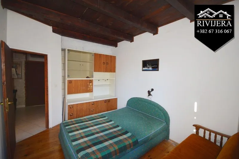 Prodaja, četvorosoban stan, 95m², Centar, Herceg Novi