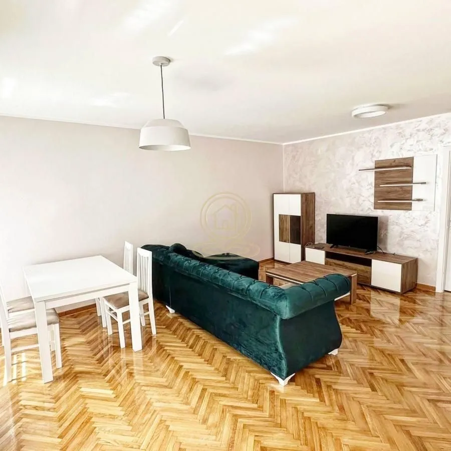 Izdavanje, dvosoban stan, 58m², Stari Grad, Beograd