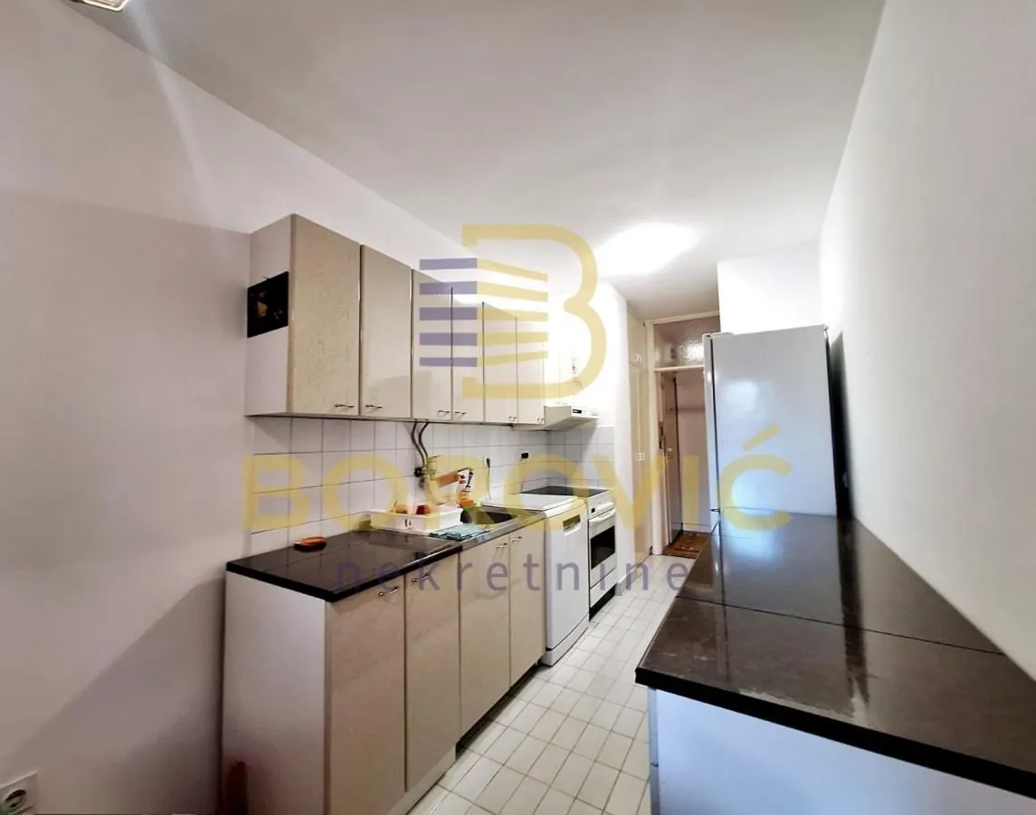 Rent, three bedroom apartment, 73m², Crveni Krst, Beograd