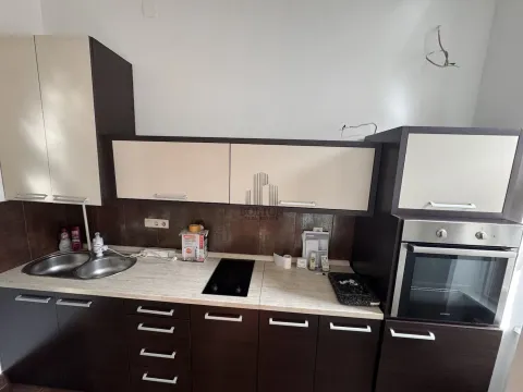 Izdavanje, četvorosoban stan, 104m², Centar, Požarevac - image 9