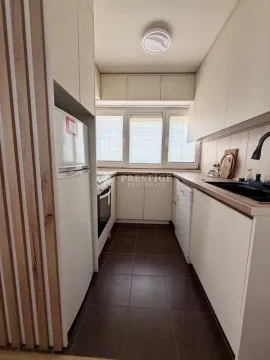 Izdavanje, dvosoban stan, 60m², Centar, Podgorica - image 4