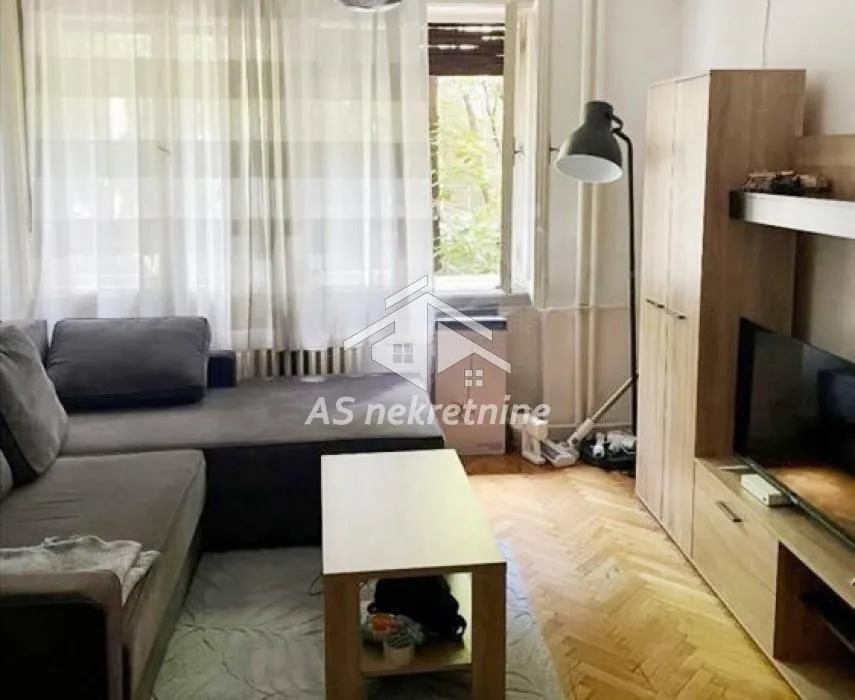 Izdavanje, dvosoban stan, 55m², Stari Grad, Beograd