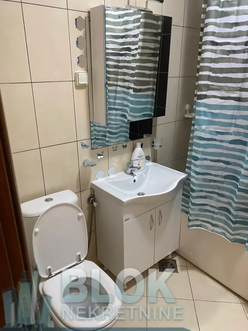 Izdavanje, trosoban stan, 110m², City Kvart, Podgorica