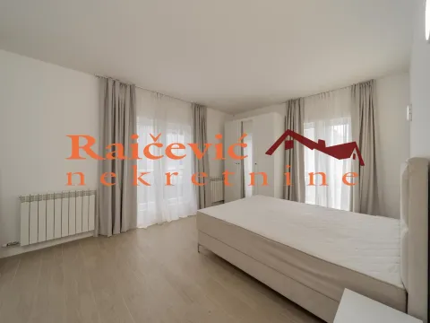 Sale, four bedroom apartment, 145m², Savski Venac, Beograd - image 15