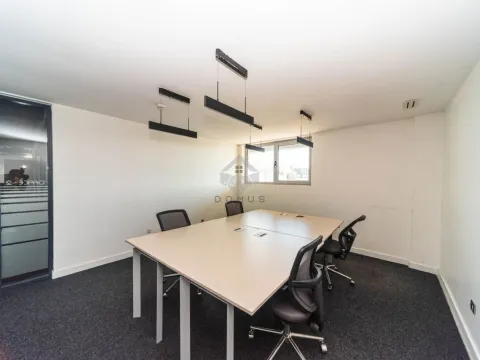 Rent, office space, 706m², Zeta, Podgorica - image 10