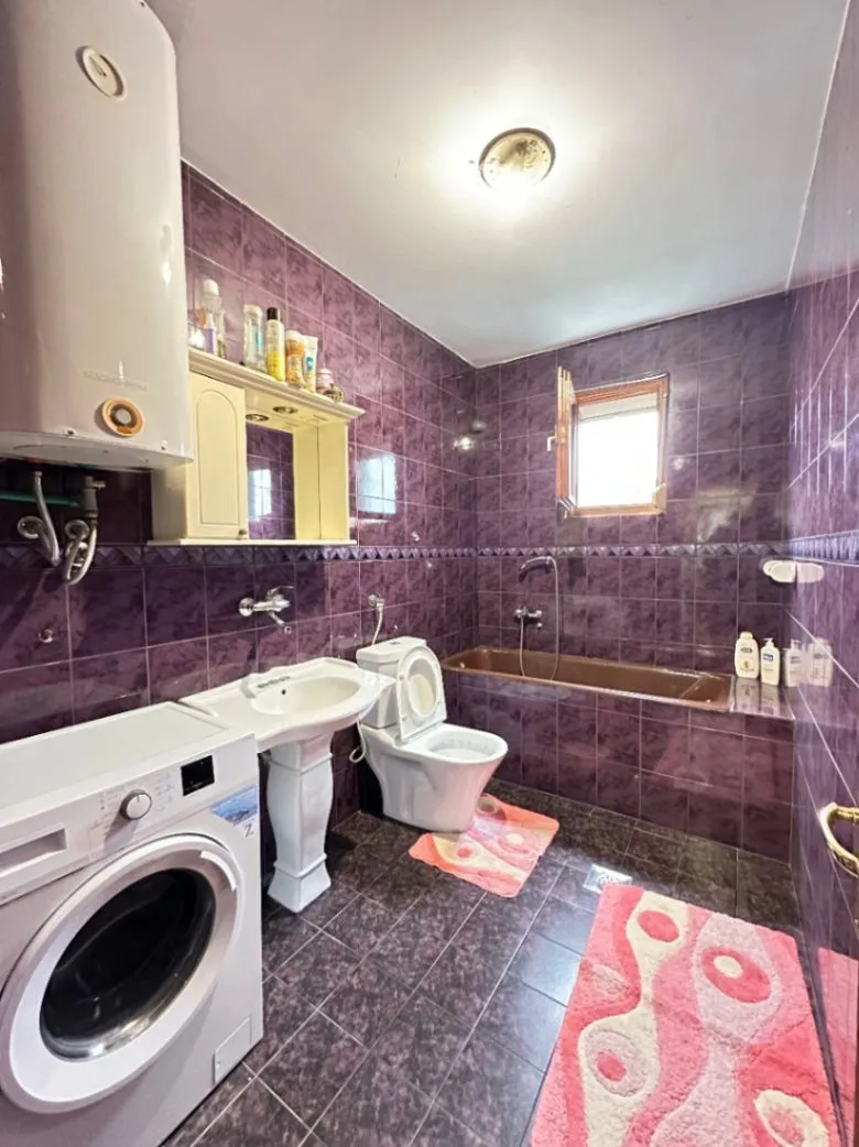 Izdavanje, kuća, 100m², Zagorič, Podgorica