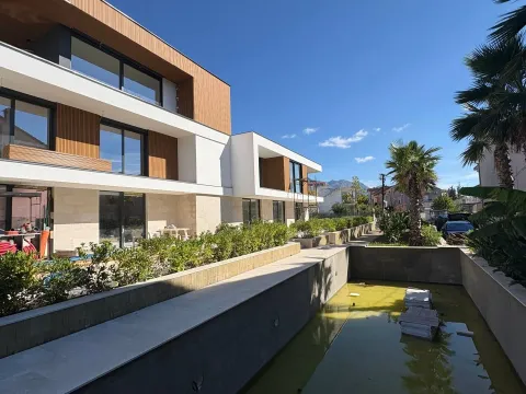 Prodaja, dvosoban stan, 6177m², Tivat, Crna Gora - image 3