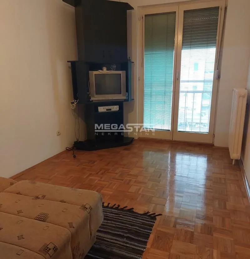 Izdavanje, dvosoban stan, 71m², Novi Beograd Blok 61, Novi Beograd Sve Podlokacije