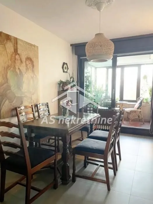 Rent, four bedroom apartment, 93m², Cvetni Trg, Vračar Sve Podlokacije