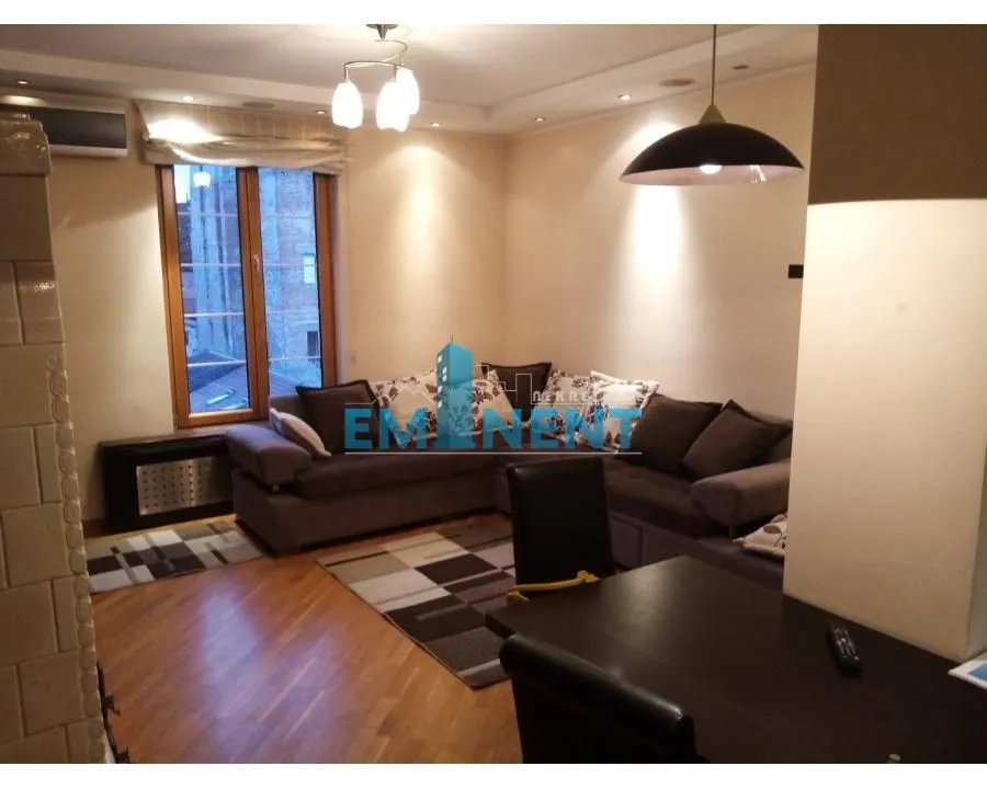 Rent, two bedroom apartment, 45m², Kalenić Pijaca, Vračar Sve Podlokacije