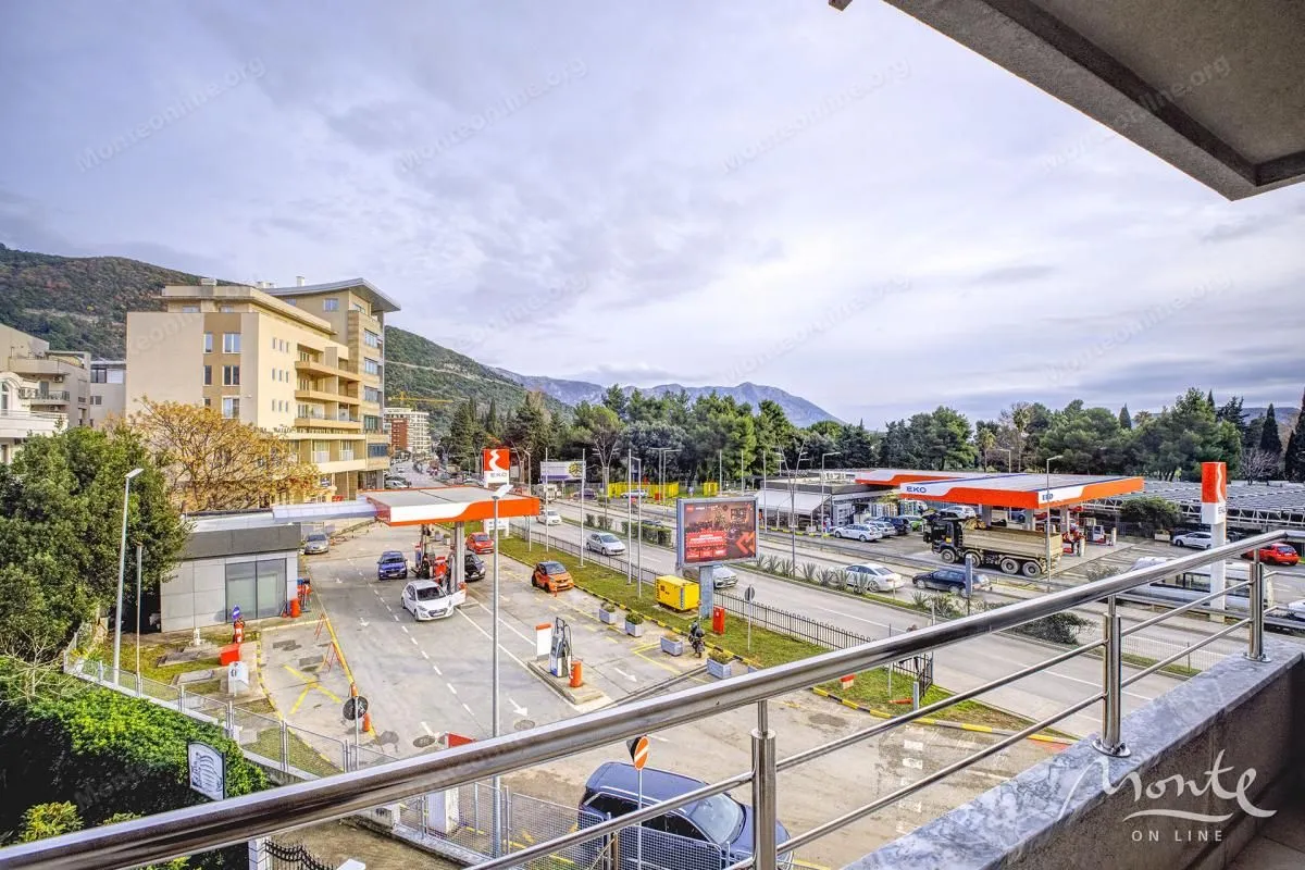 Sale, two bedroom apartment, 80m², Maine, Budva