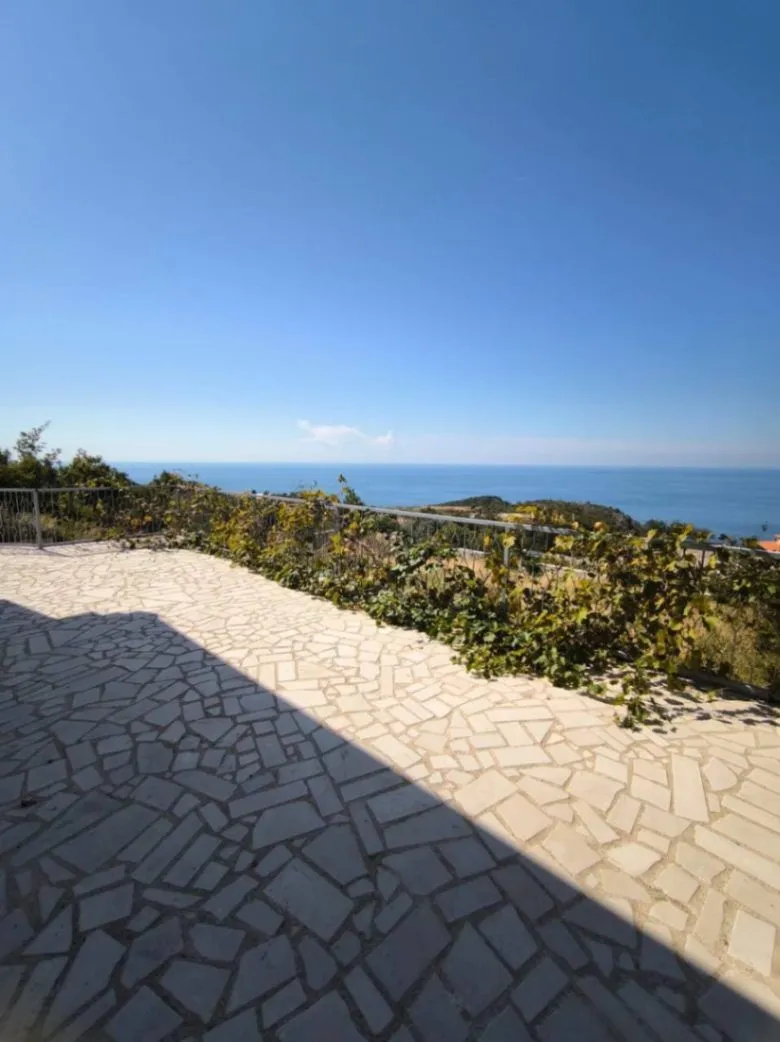 Sale, house, 218m², Bečići, Budva