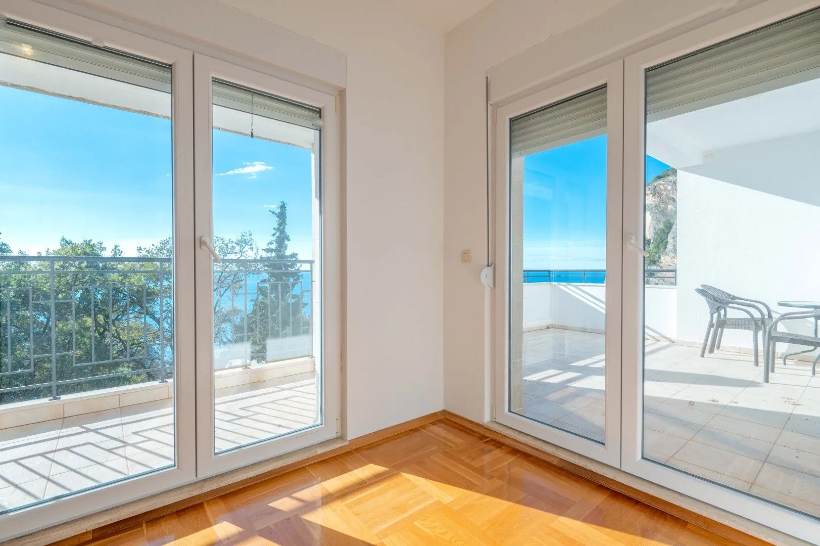 Sale, house, 400m², Perazića do, Budva