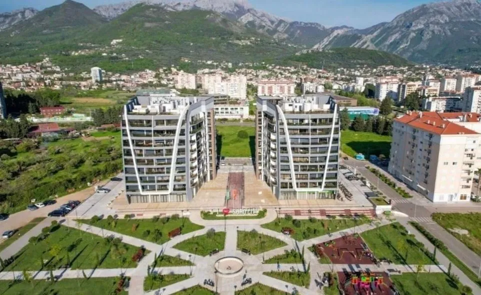 Prodaja, jednosoban stan, 65m², Soho City, Bar