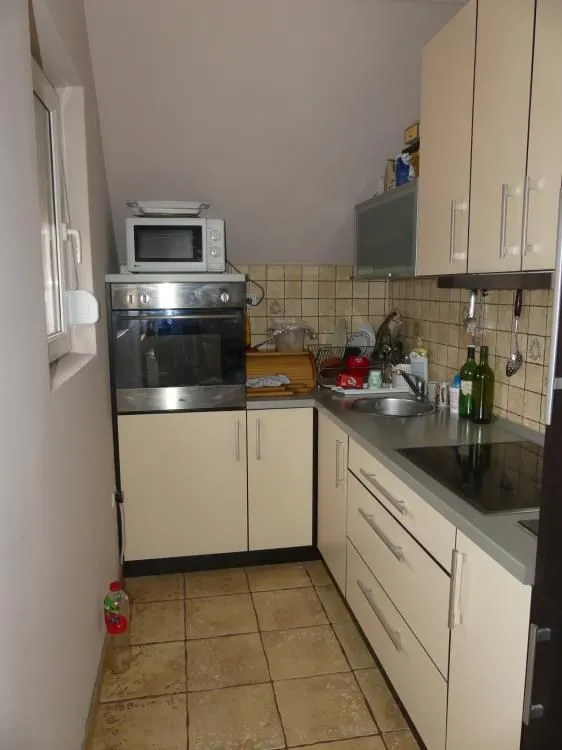 Prodaja, kuća, 169m², Trnava, Jagodina