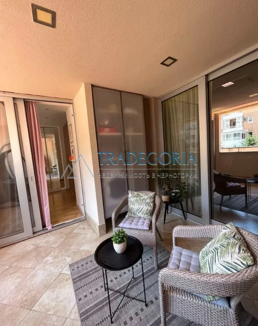 Prodaja, dvosoban stan, 87m², Budva, Crna Gora