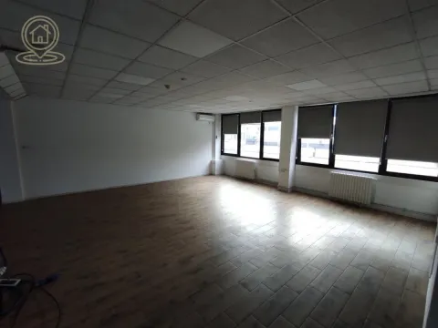Rent, office space, 200m², Bulevar Oslobodjenja, Novi Sad Sve Podlokacije - image 2