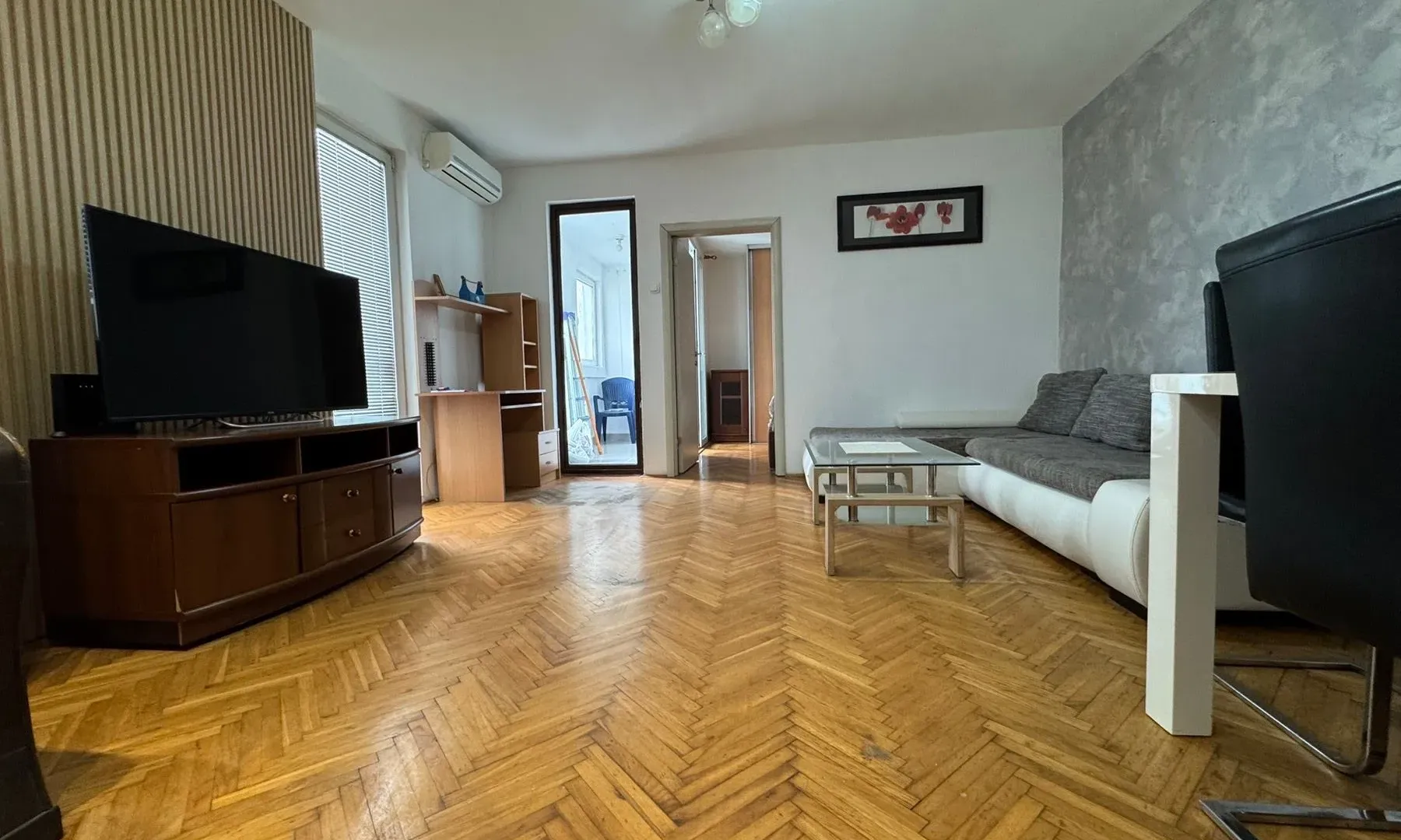 Rent, one bedroom apartment, 50m², Golubovina, Budva