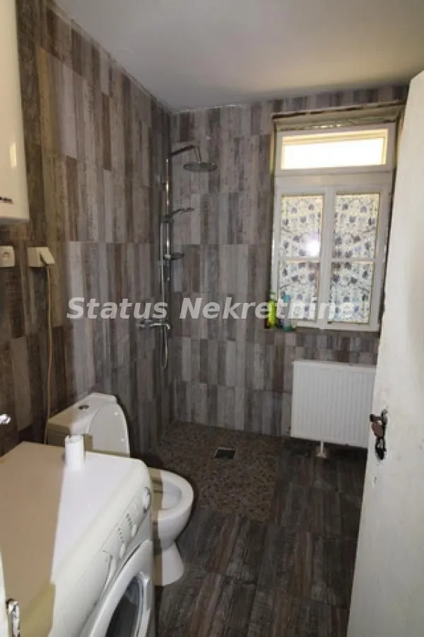 Izdavanje, poslovni prostor, 115m², Irig, Srbija