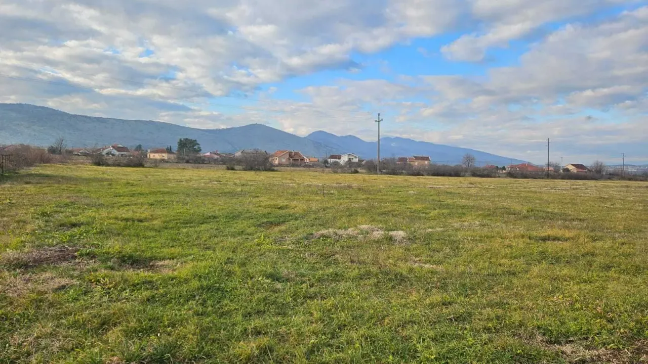 Prodaja, plac, 1800m², Podgorica, Crna Gora