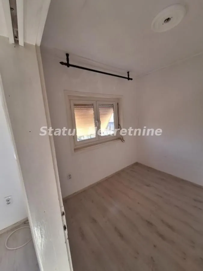 Prodaja, jednosoban stan, 29m², Podbara, Novi Sad Sve Podlokacije