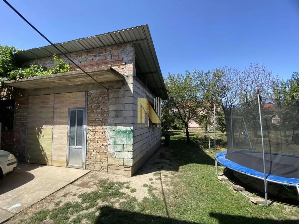 Prodaja, kuća, 224m², Kać, Novi Sad Sve Podlokacije