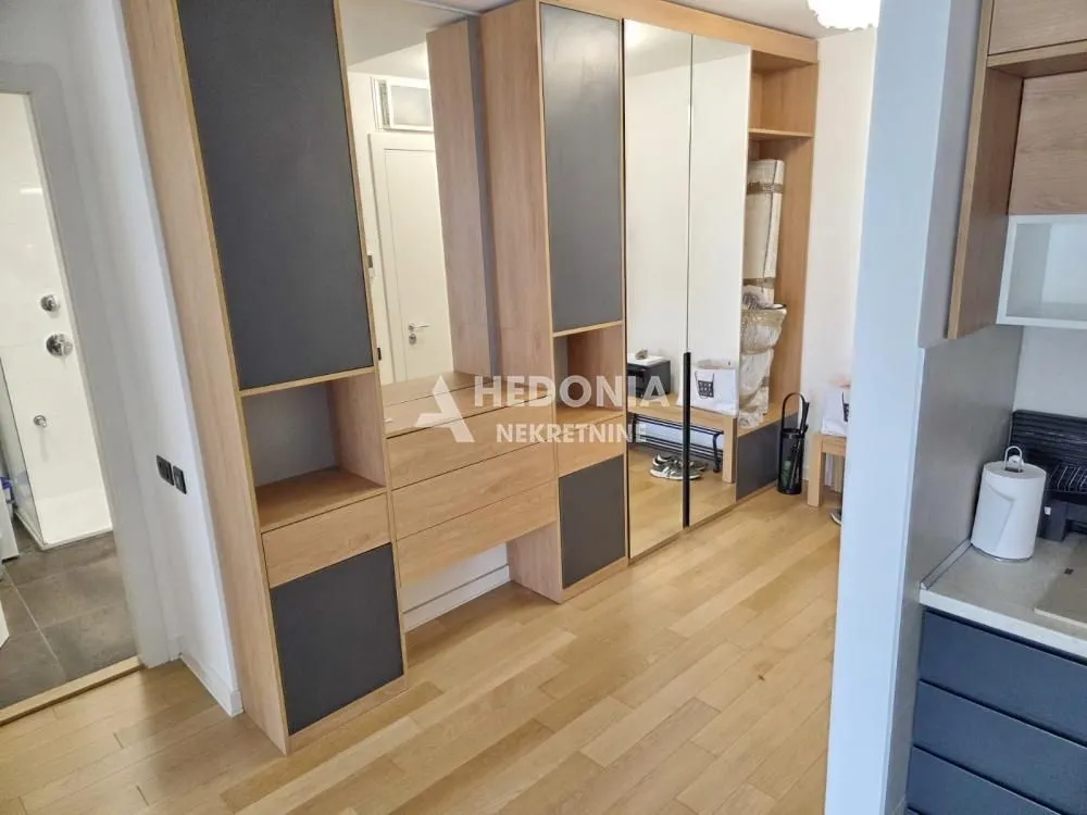 Rent, two bedroom apartment, 60m², Novi Beograd Sve Podlokacije, Beograd