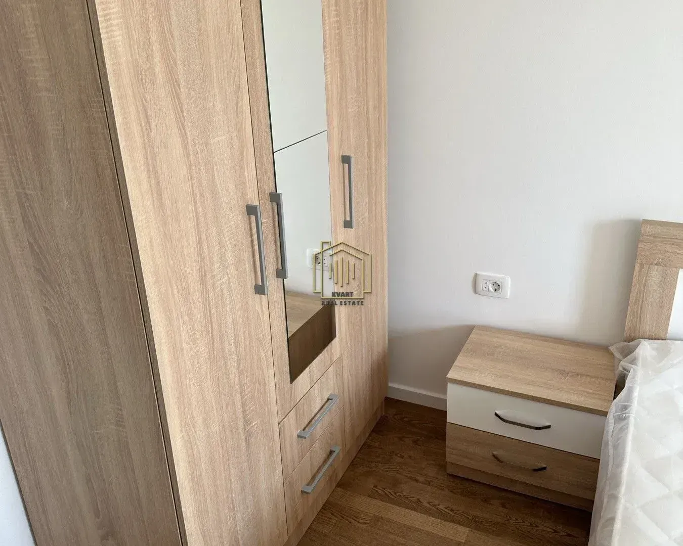 Izdavanje, jednosoban stan, 44m², Pobrežje, Podgorica