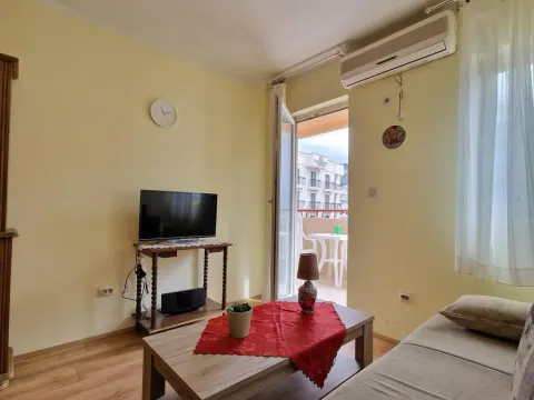 Izdavanje, jednosoban stan, 40m², Budva, Crna Gora - image 7