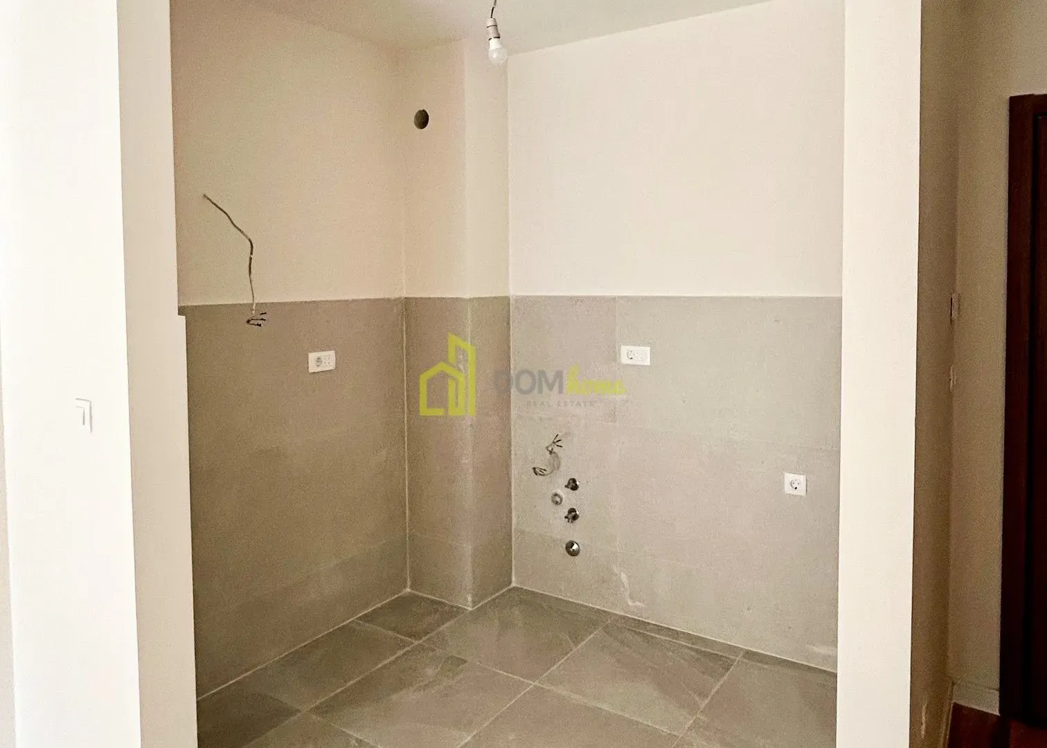 Rent, office space, 43m², Central Point, Podgorica