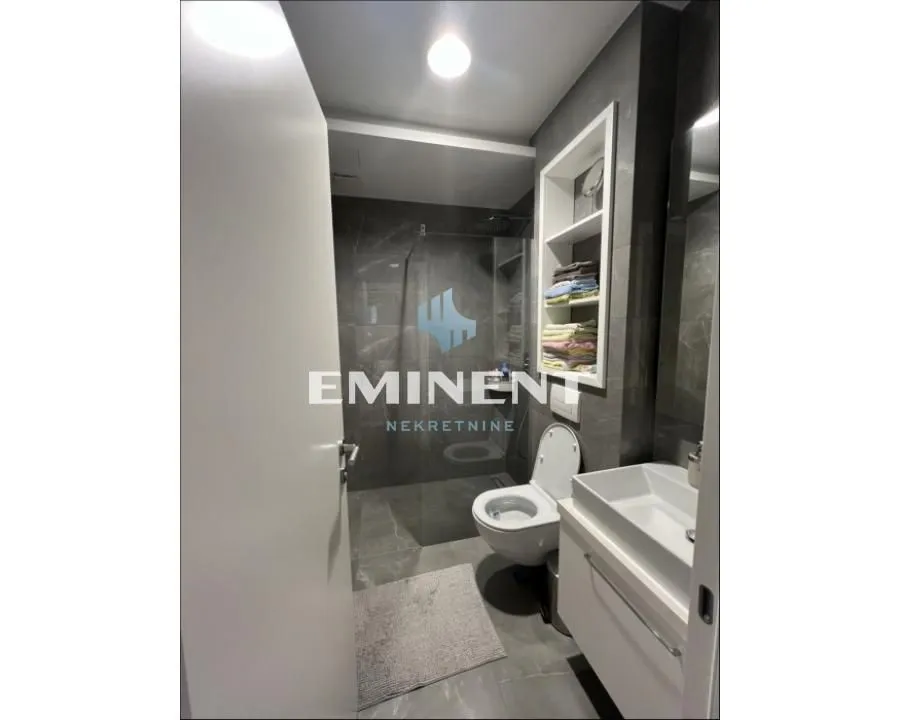 Rent, four bedroom apartment, 113m², Savski Venac, Beograd