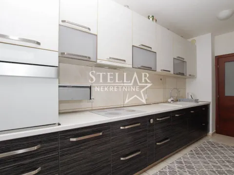 Rent, two bedroom apartment, 73m², Blok 9, Podgorica - image 6