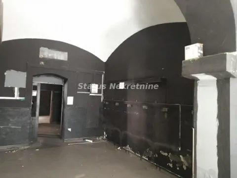Izdavanje, poslovni prostor, 150m², Centar, Novi Sad - image 8