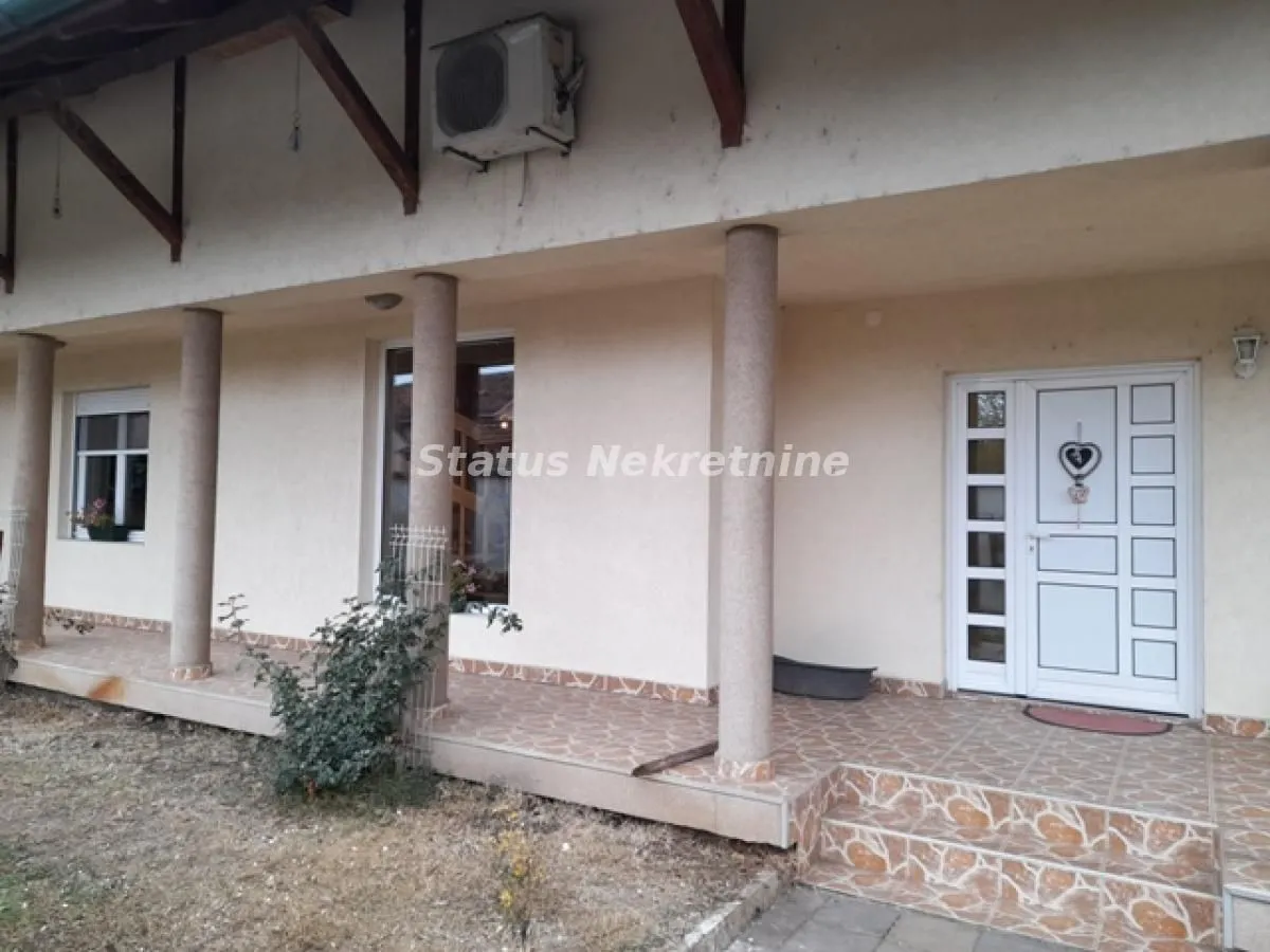 Prodaja, kuća, 440m², Temerin, Novi Sad