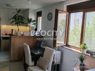 Prodaja, trosoban stan, 68m², Petlovo Brdo, Beograd - image 1