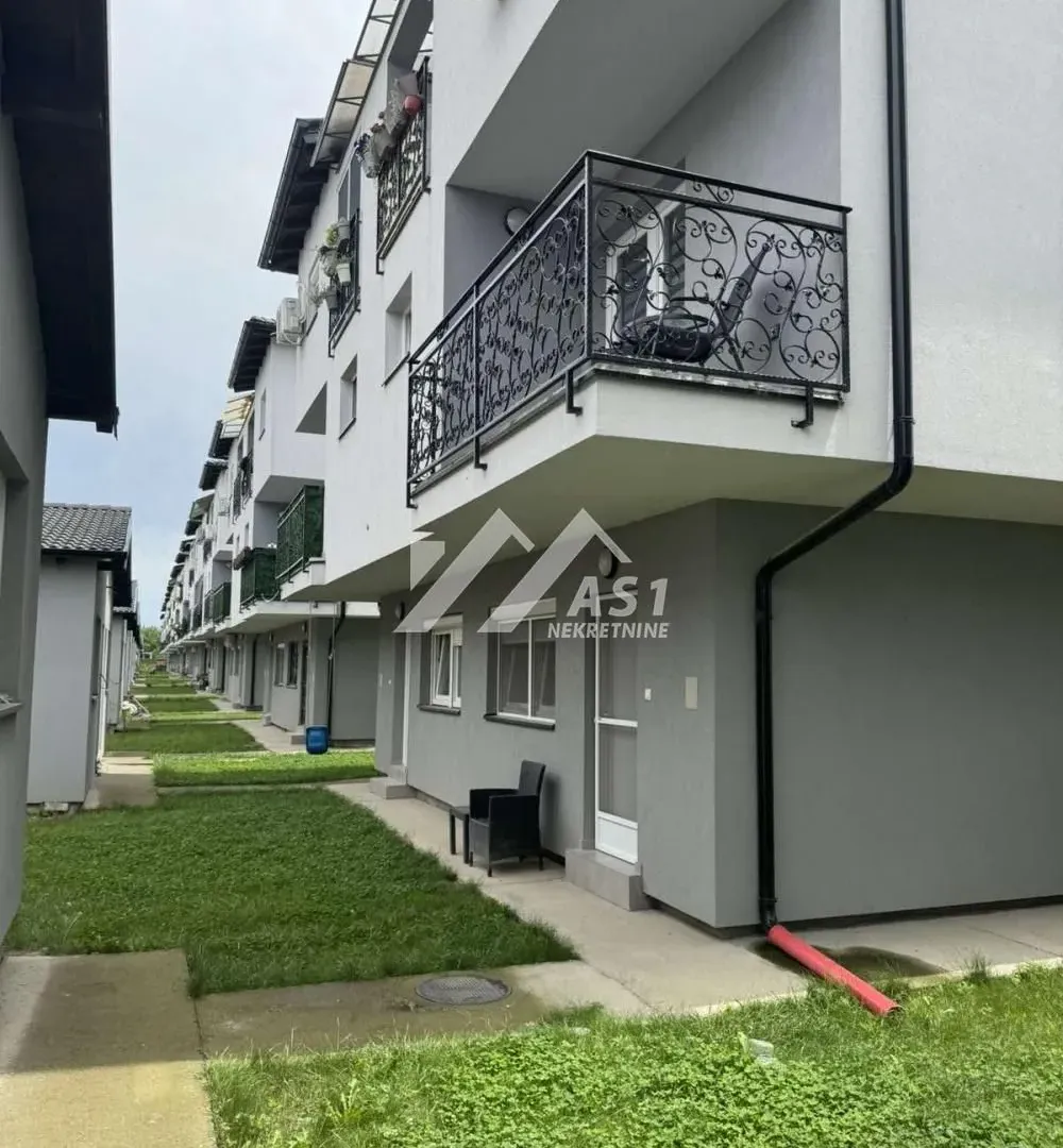 Prodaja, četvorosoban stan, 76m², Lipov gaj, Novi Sad Sve Podlokacije