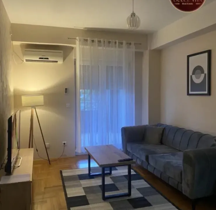 Izdavanje, jednosoban stan, 56m², City Kvart, Podgorica