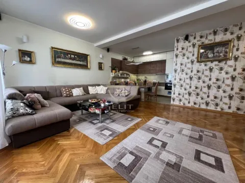 Sale, apartment, 124m², Grbavica, Novi Sad Sve Podlokacije - image 2