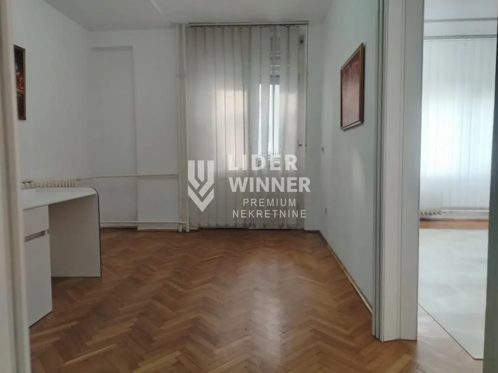 Rent, three bedroom apartment, 47m², Topličin venac, Beograd