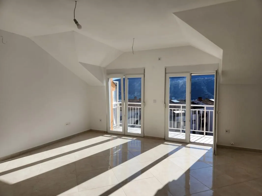 Prodaja, trosoban stan, 120m², Gomila, Herceg Novi