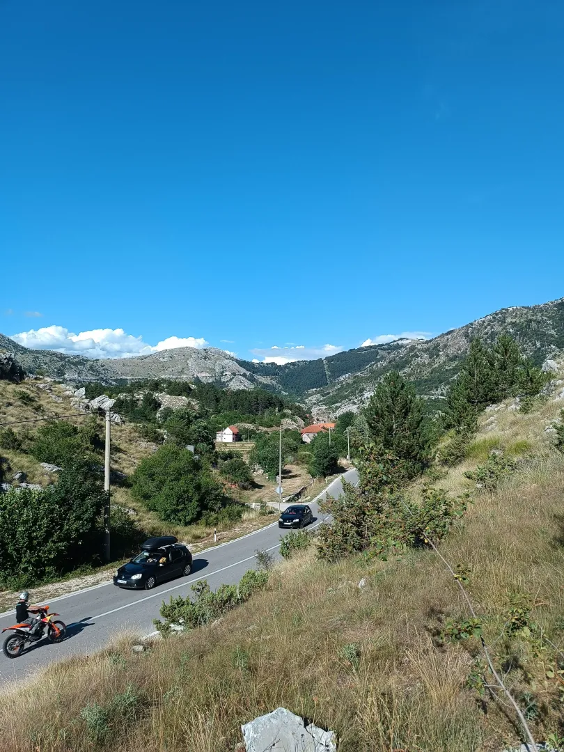 Prodaja, plac, 2000m², Njeguši, Cetinje