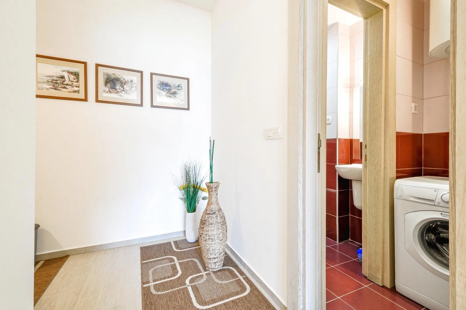 Sale, two bedroom apartment, 68m², Kostanjica, Kotor