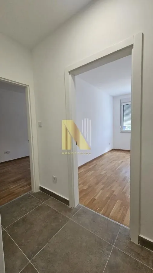 Izdavanje, četvorosoban stan, 102m², Avijatičarsko naselje, Novi Sad Sve Podlokacije