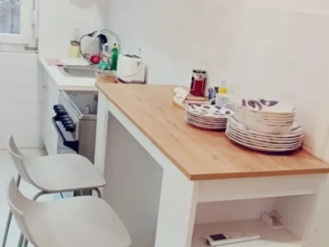 Izdavanje, trosoban stan, 40m², Herceg Novi, Crna Gora - image 4