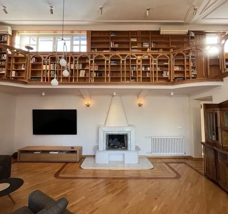 Izdavanje, četvorosoban stan, 173m², Vračar Hram, Vračar Sve Podlokacije