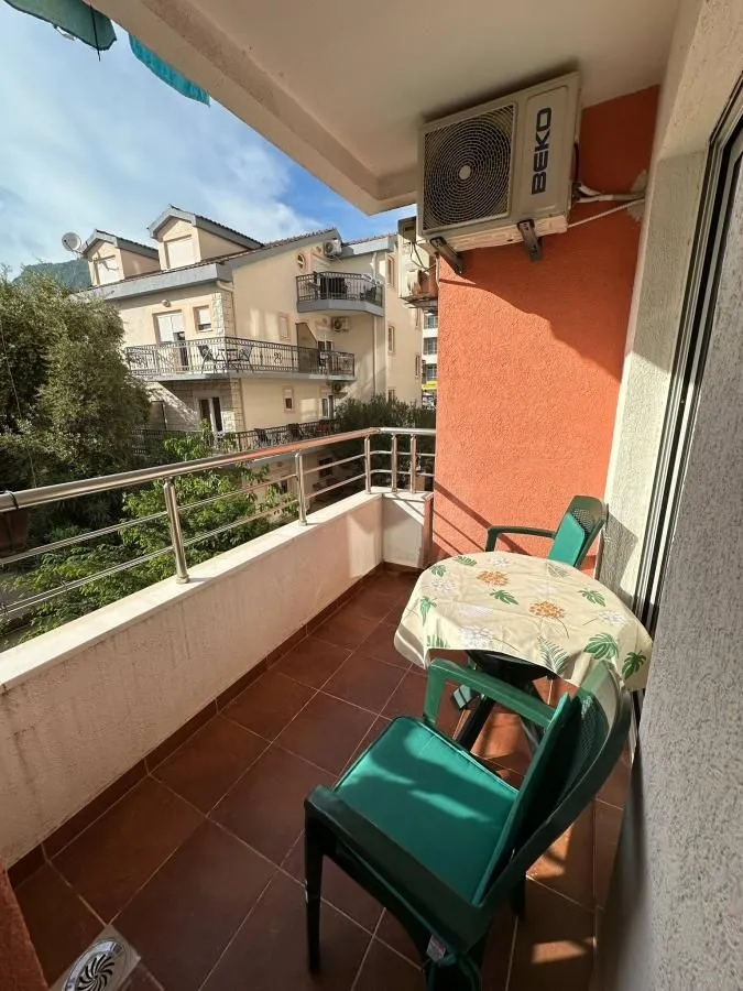 Rent, one bedroom apartment, 47m², Centar, Budva