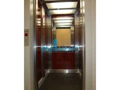 Izdavanje, trosoban stan, 89m², Stari Grad, Beograd - image 17