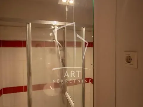 Prodaja, kuća, 238m², Petlovo Brdo, Beograd - image 3