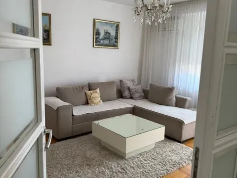 Prodaja, trosoban stan, 72m², Medijana, Niš - image 1